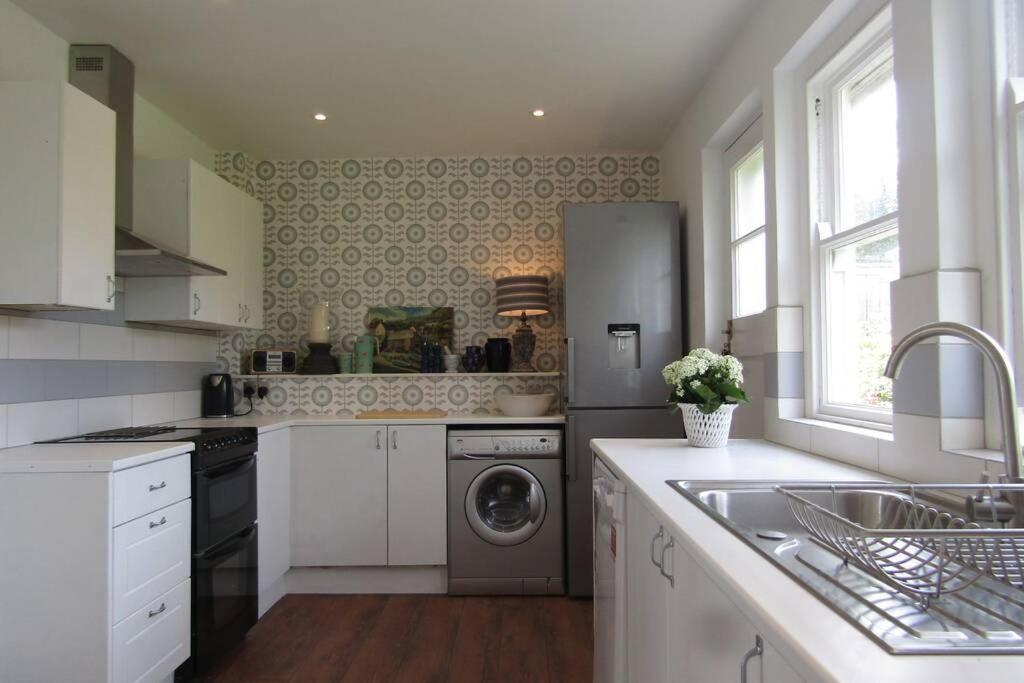Lovely 3 Bed House Close To Carlyon Bay Beach! Exterior foto